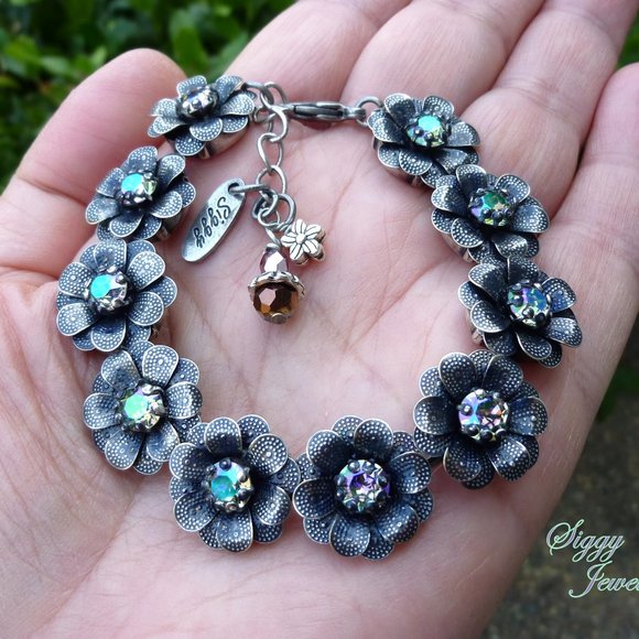 Swarovski Crystal Flower Statement Silver Bracelet - Picture 8 of 8
